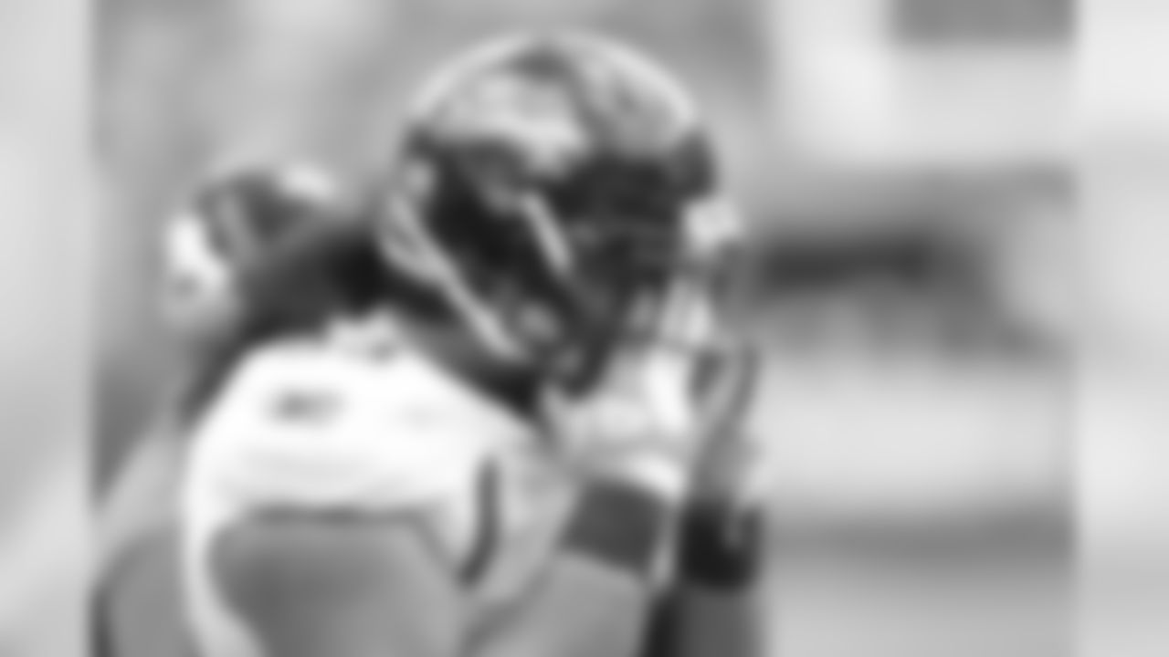 93 Tyson Alualu