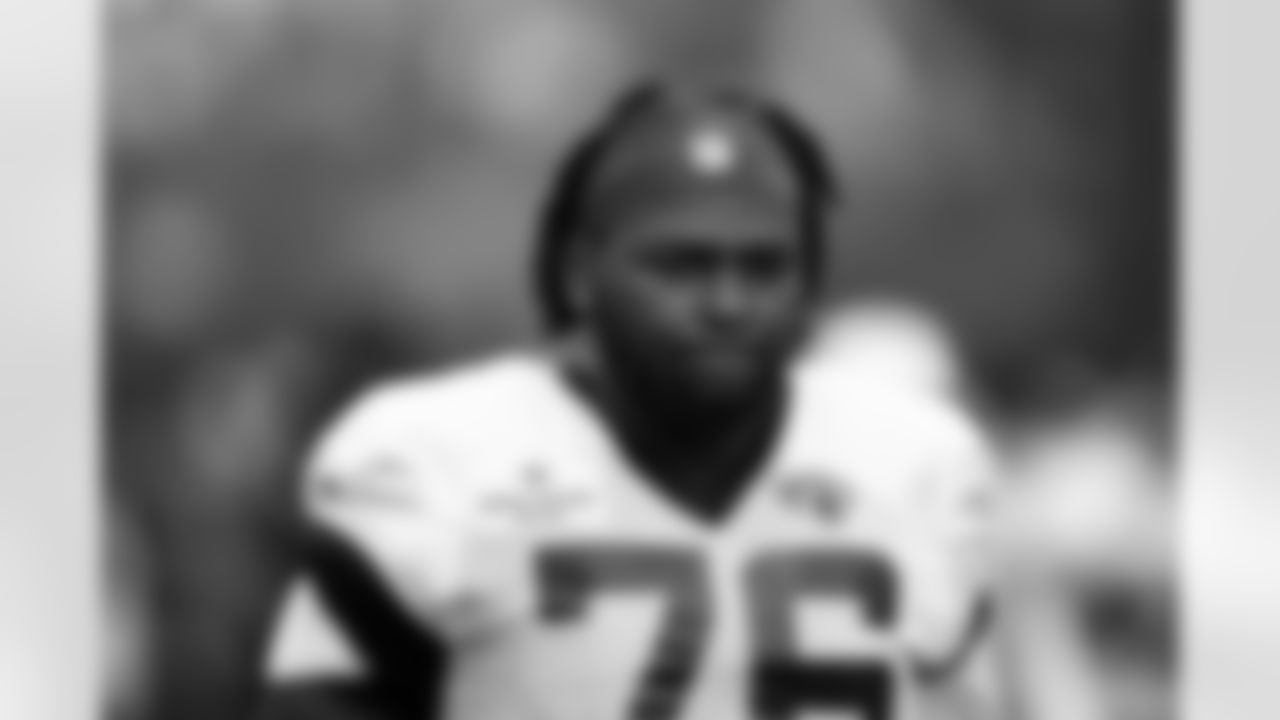 OL Anton Harrison (76)