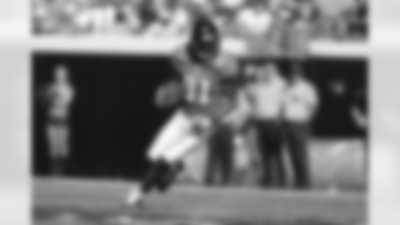81 Torry Holt