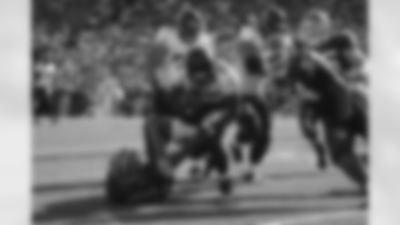 35 Deji Karim, #67 Vince Manuwai, #73 Eben Britton