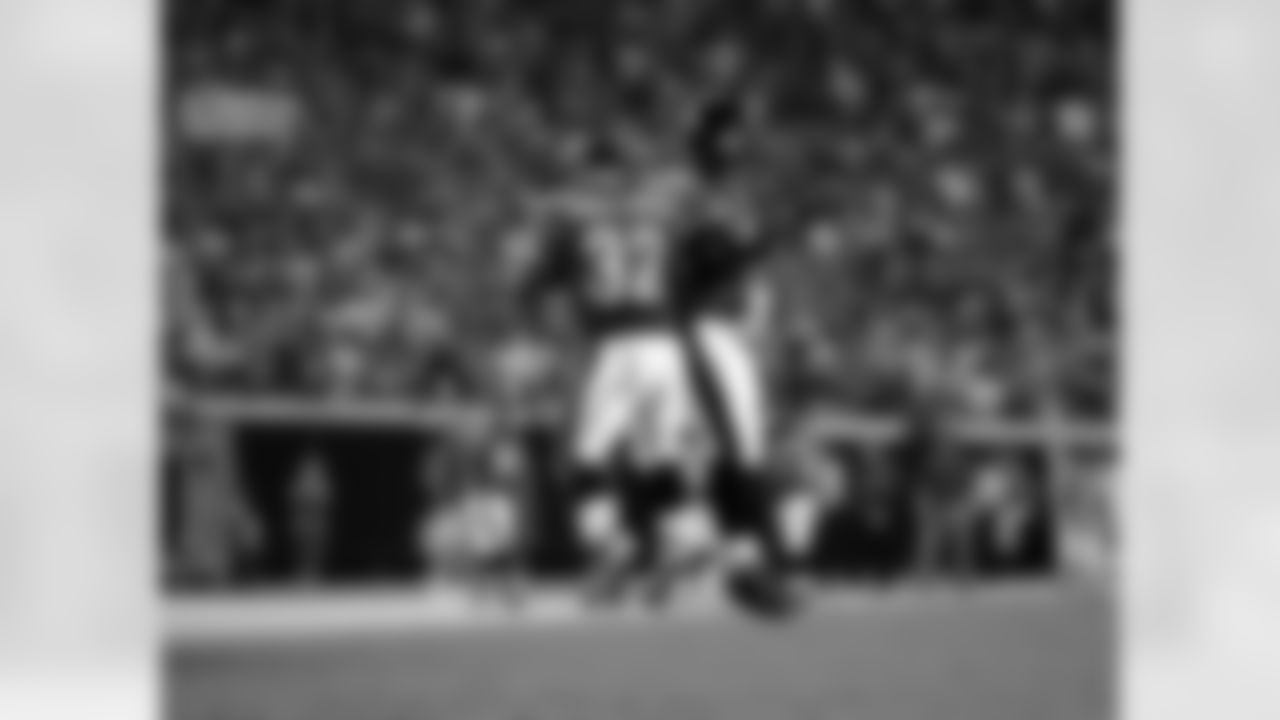 32 Maurice Jones-Drew, #9 David Garrard
