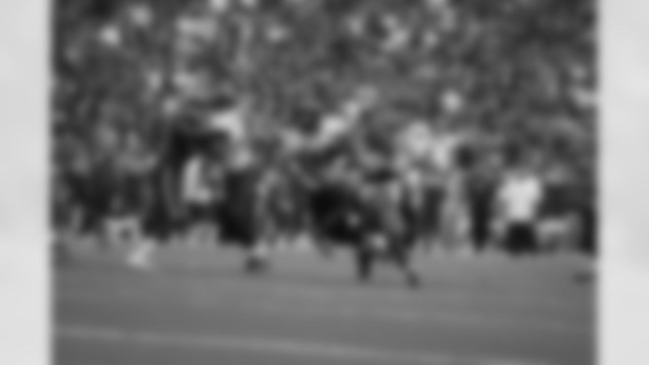 32 Maurice Jones-Drew
