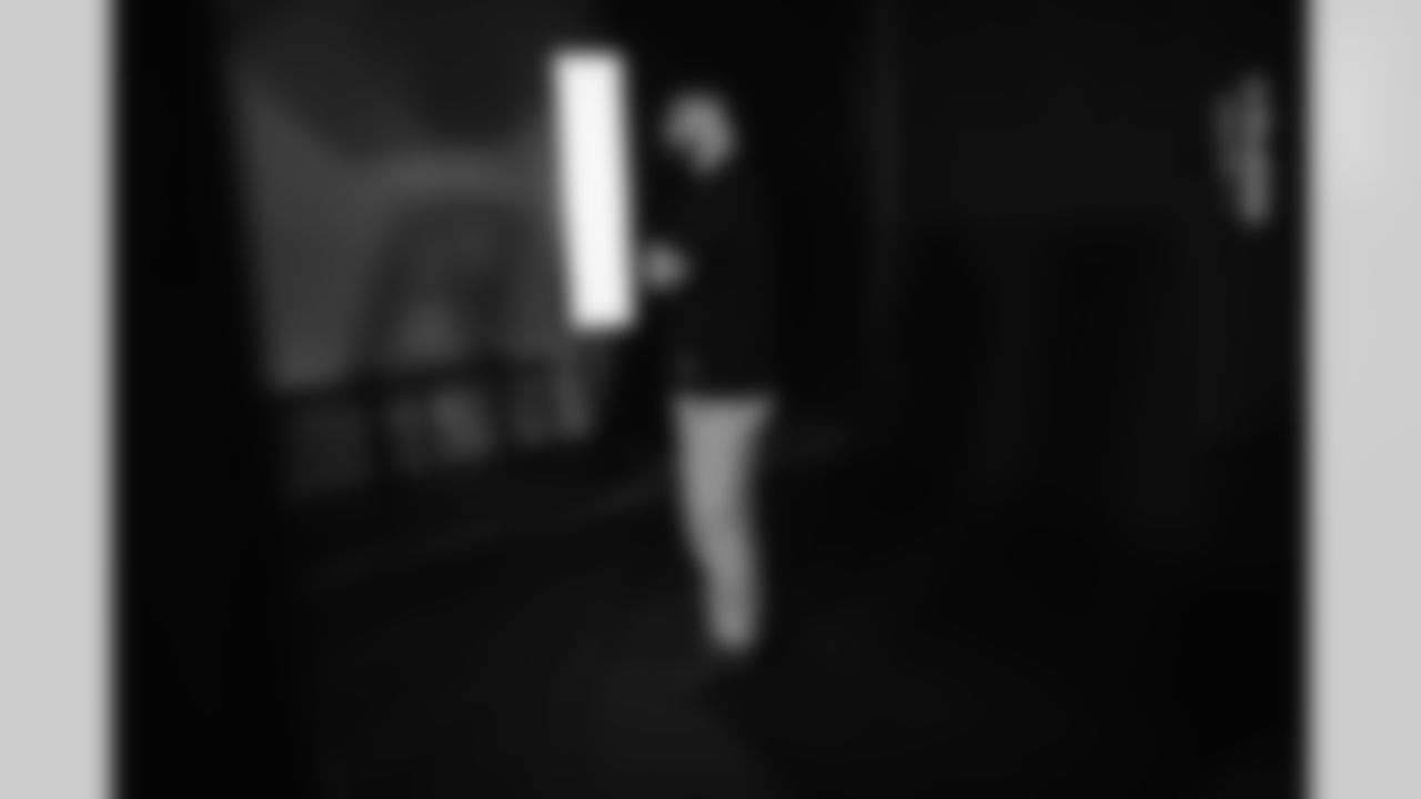 BTS — 2023 Draft Class JAX Photoshoot
FB Derek Parish