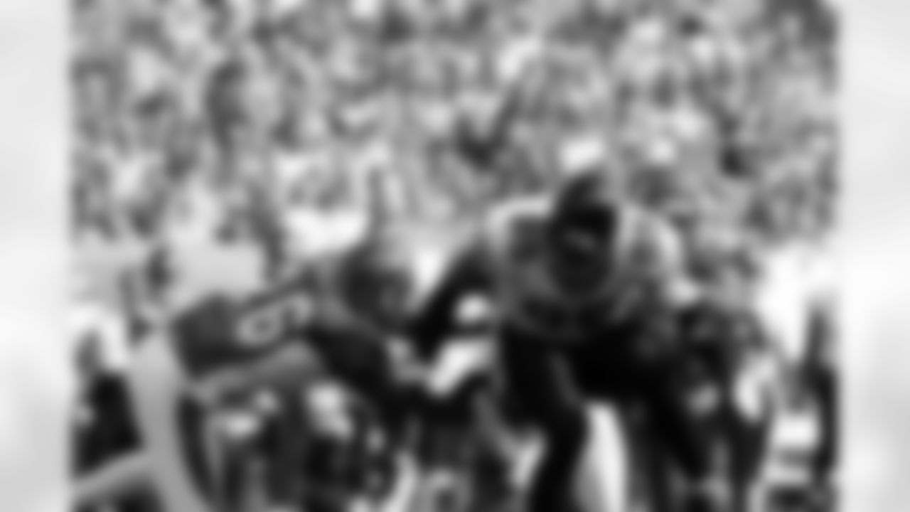 89 Marcedes Lewis