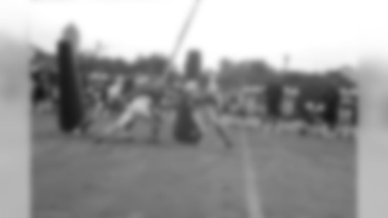 2009 Training Camp - Oklahoma Drill