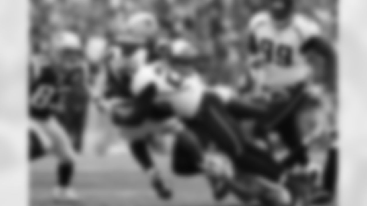 21 Derek Cox, #99 Atiyyah Ellison