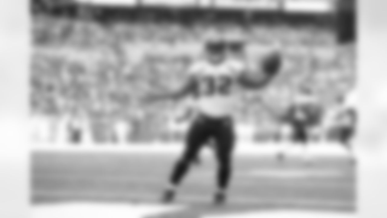 32 Maurice Jones-Drew