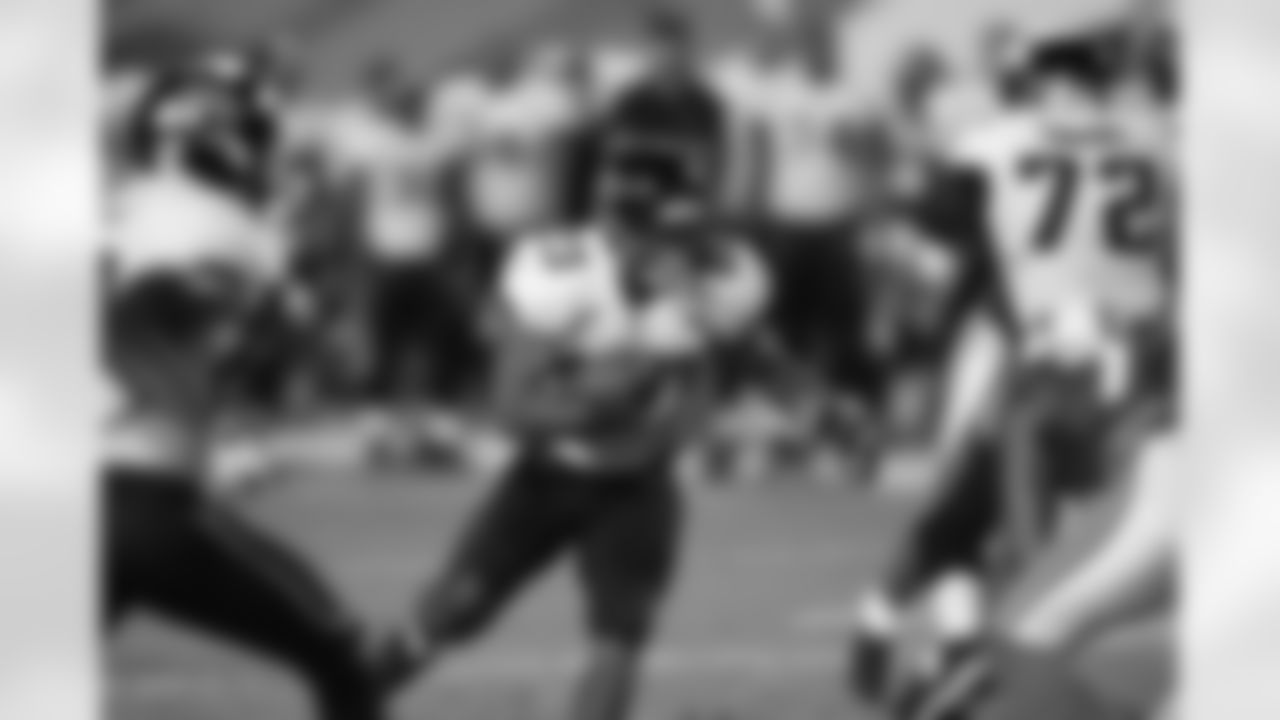 23 Rashad Jennings, #72 Tra Thomas