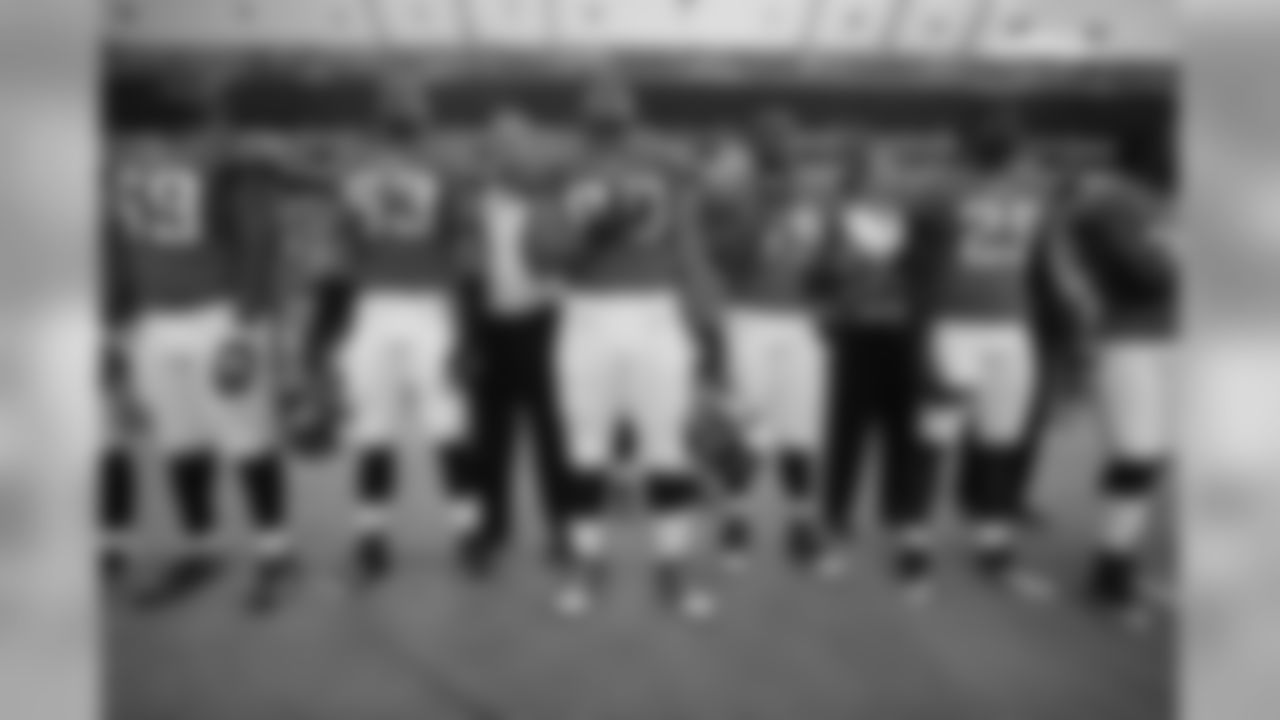 69 Leger Douzable, #53 Aaron Morgan, #93 Tyson Alualu, #59 Larry Hart, #25 Reggie Nelson