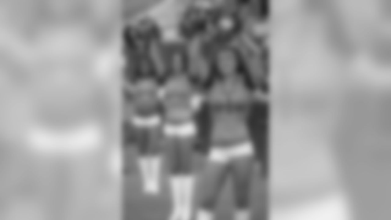 The Jacksonville Jaguars cheerleaders perform during the first half of an NFL football game against the Cincinnati Bengals Sunday, Nov. 5, 2017, in Jacksonville, Fla. (AP Photo/Phelan M. Ebenhack)