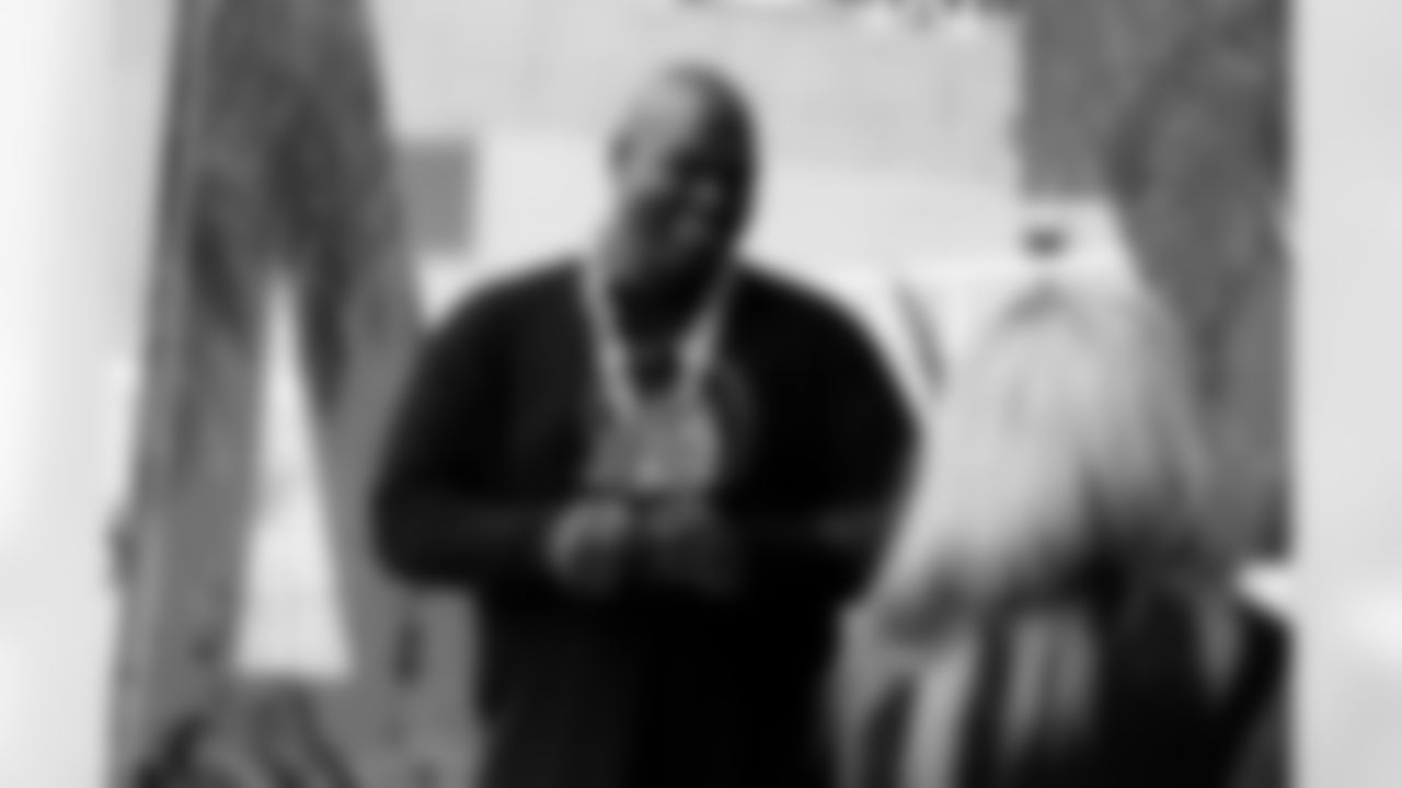 2023_0121_DuuuvalWatchParty_016