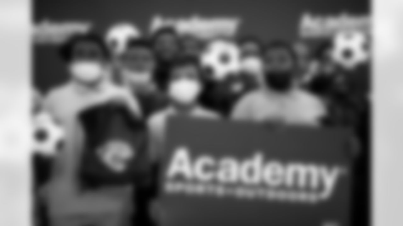 Tony Boselli and The Boselli Foundation partner with Academy Sports & Outdoors to gift Matthew Gilbert Middle School a surprise shopping spree for for their soccer program.