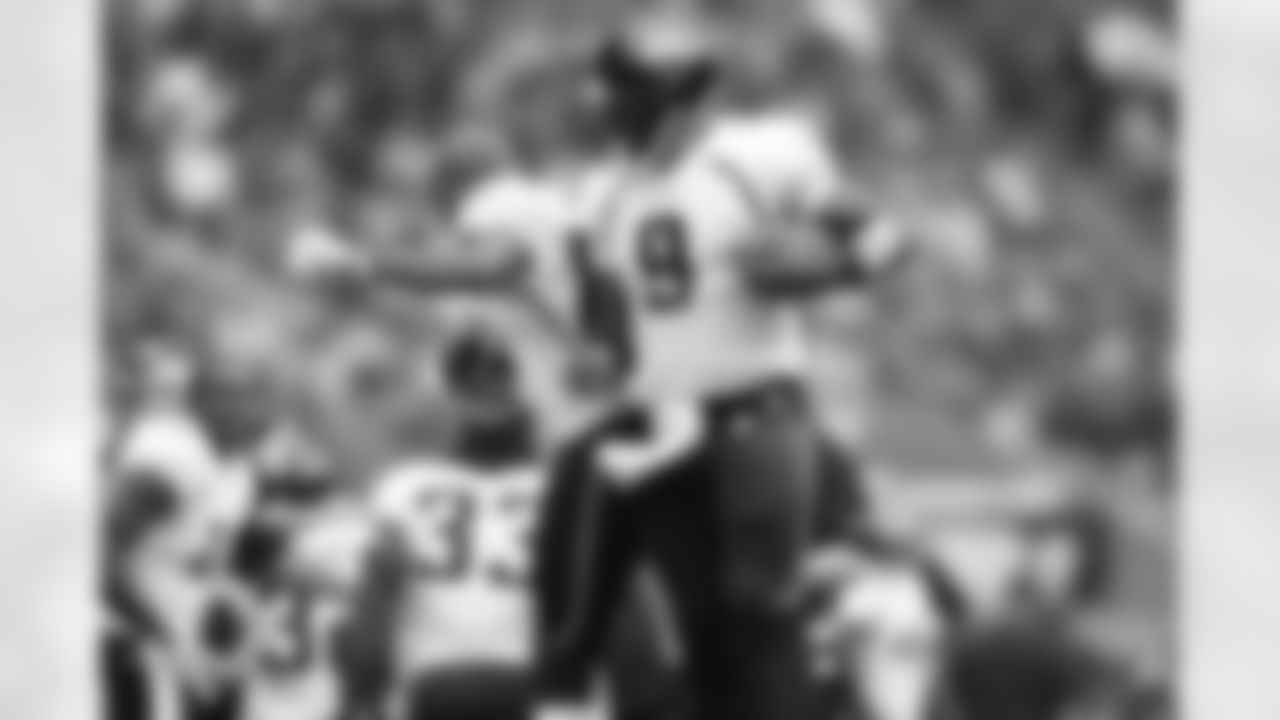 9 David Garrard, #81 Torry Holt