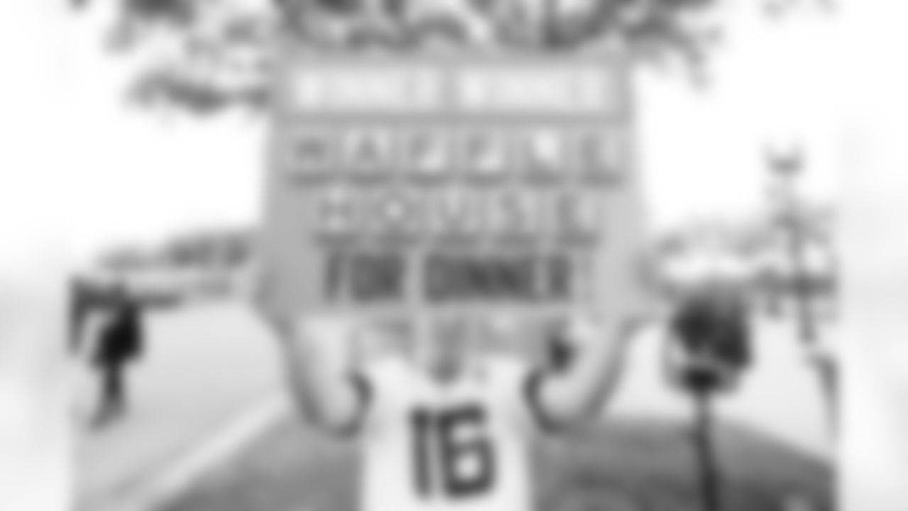 Jacksonville Jaguars Player Send Off Khalifa Dieye All Rights Reserved -2743