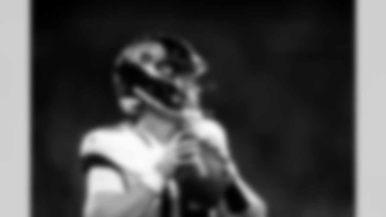 Jacksonville Jaguars vs Detroit Lions
QB Nathan Rourke (18)