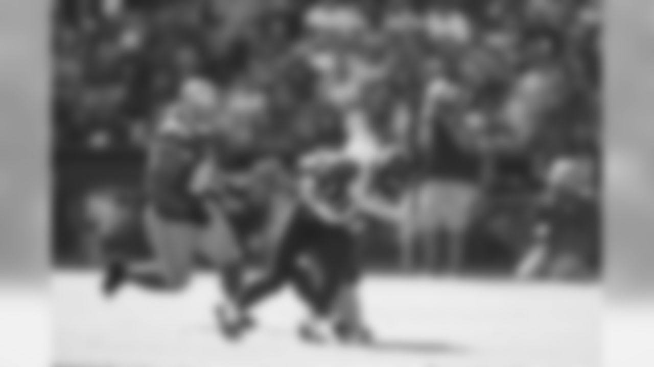 81 Torry Holt
