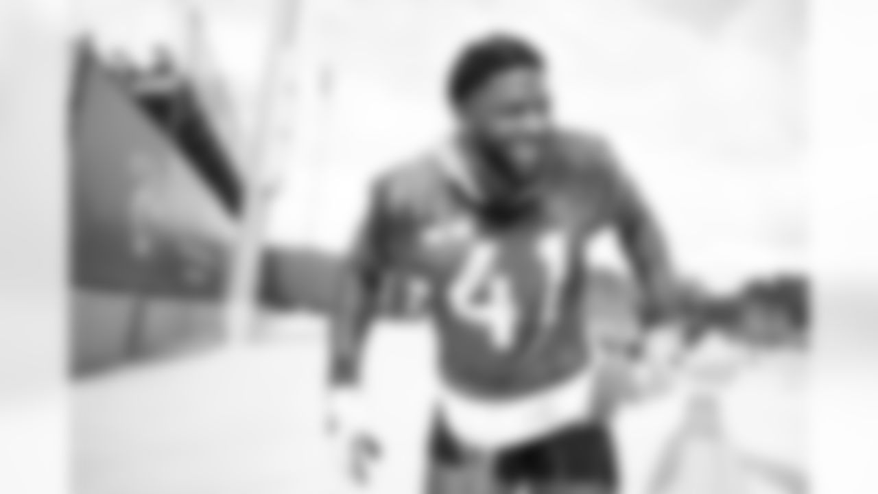 2021_1111_JoshAllenNickelodeon025