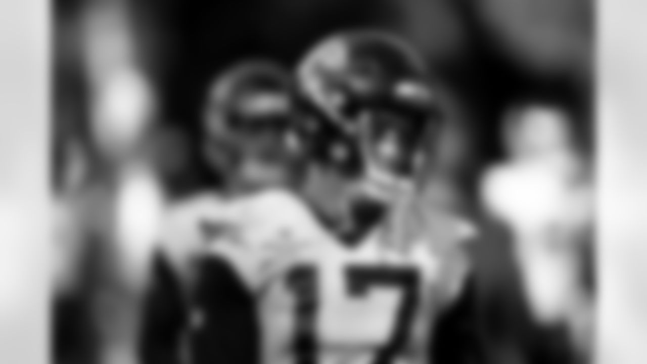 TE Evan Engram (17)