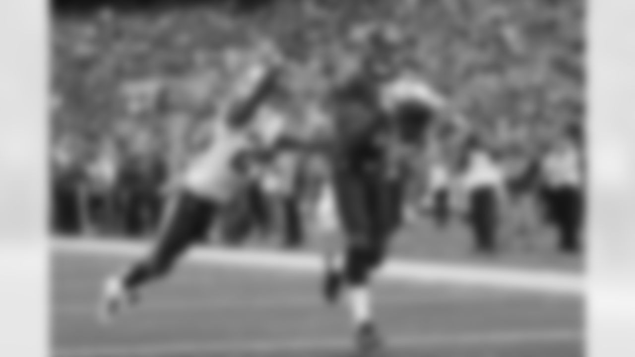 After putting up his first 1,000 yard season in 2013, Torrey Smith is having a bit of a down season due to the arrival of Steve Smith. The fourth-year veteran out of Maryland has 38 receptions for 609 yards and a team leading eight touchdowns.