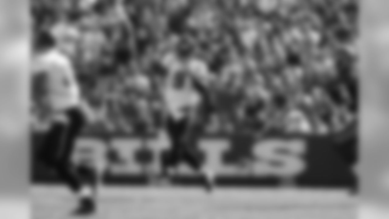 86 Zach Miller, #9 David Garrard