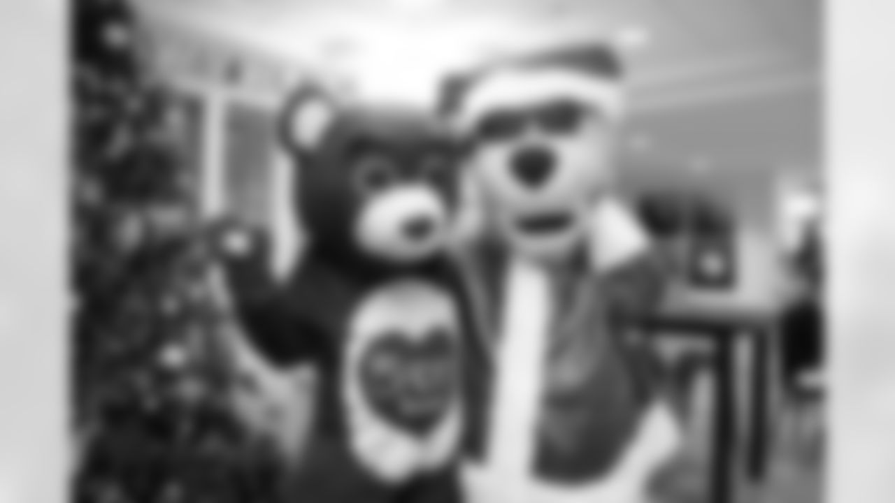 2022_1214_RonaldMcDonaldHouse_023