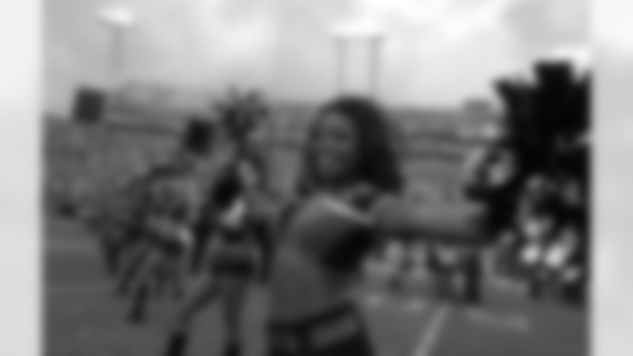 December 13, 2009 - ROAR