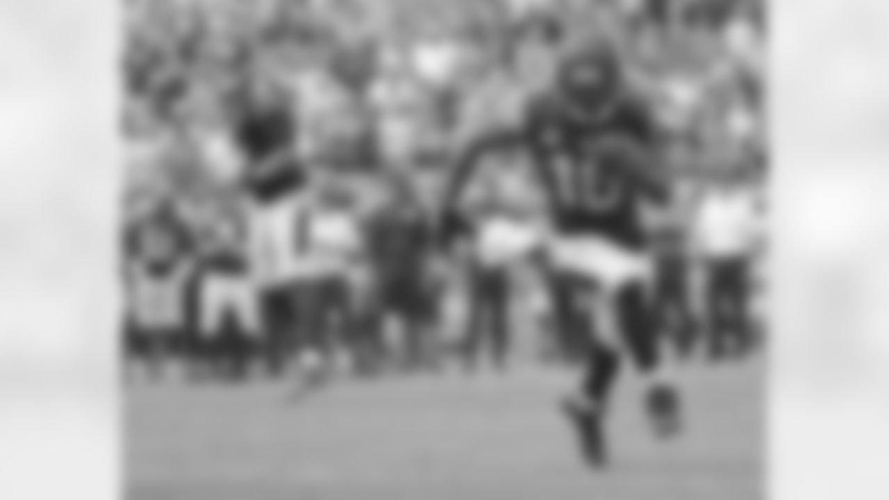 Shortly after securing his first-career 100-yard game, Denard Robinson earned his first NFL touchdown.