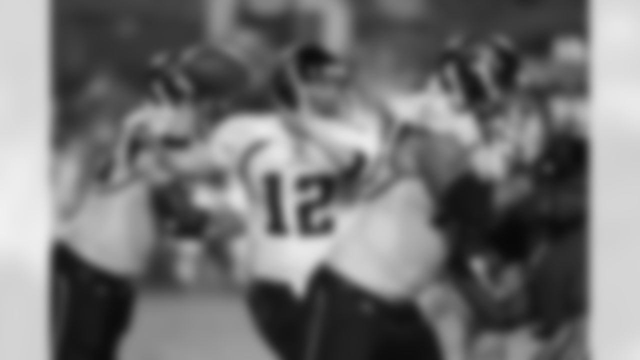 12 Luke McCown