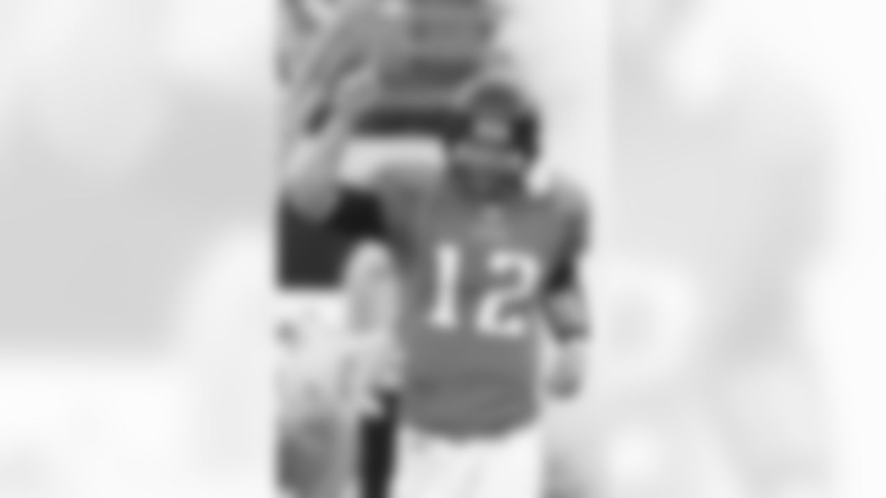 12 Luke McCown