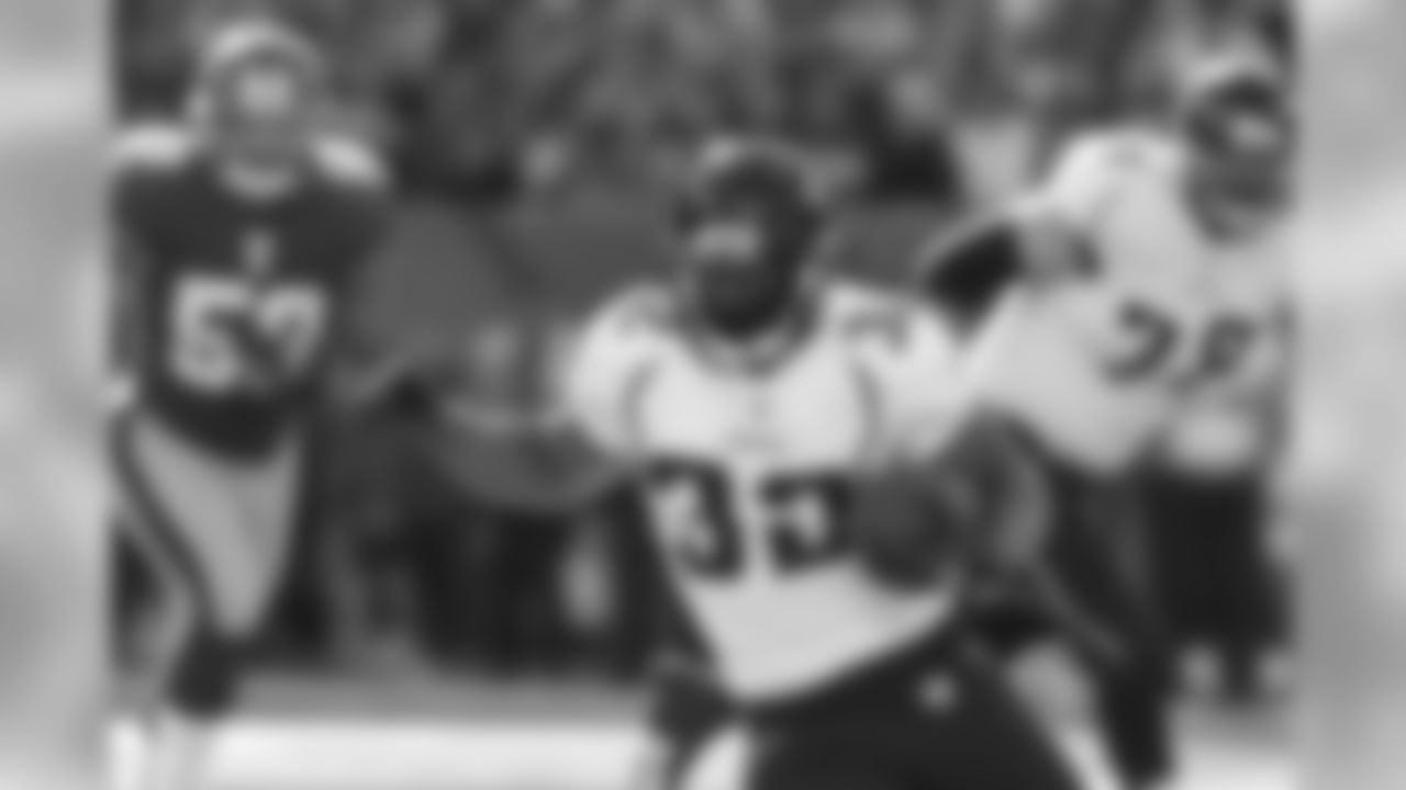 32 Maurice Jones-Drew