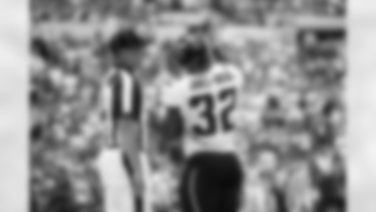 32 Maurice Jones-Drew