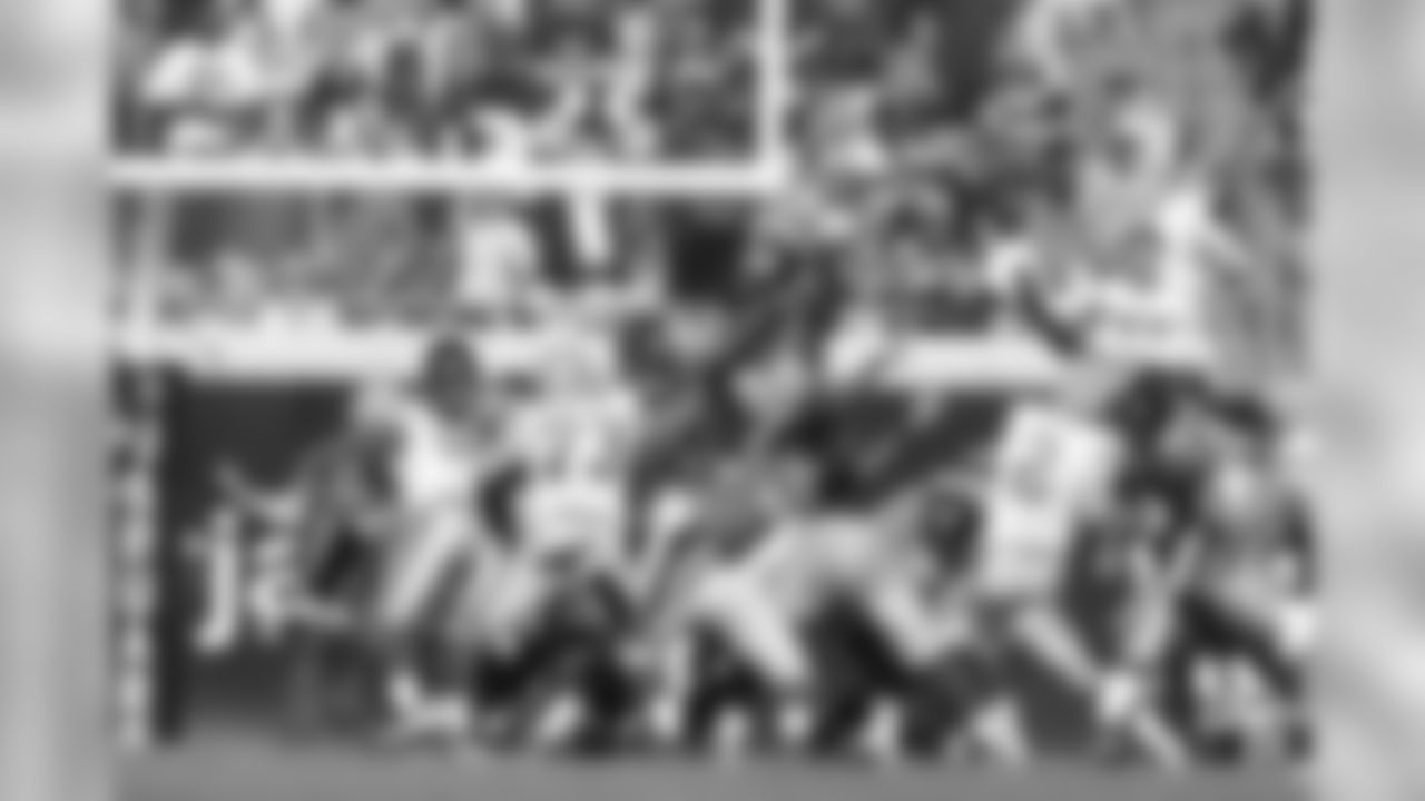 38 Brian Witherspoon, #98 John Henderson
