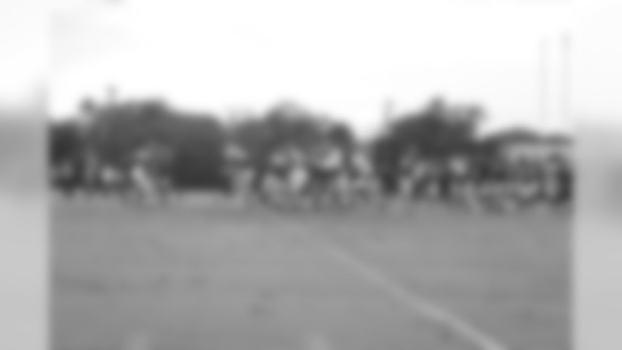2009 Training Camp - Oklahoma Drill