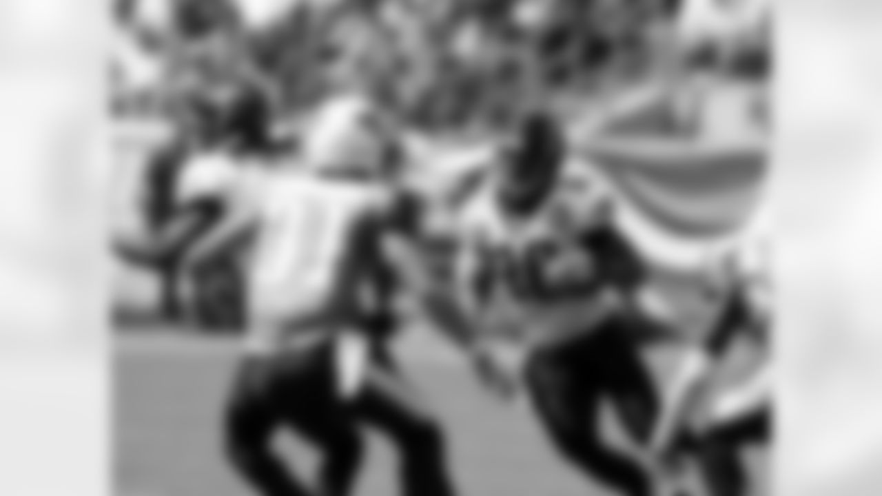 28 Fred Taylor
