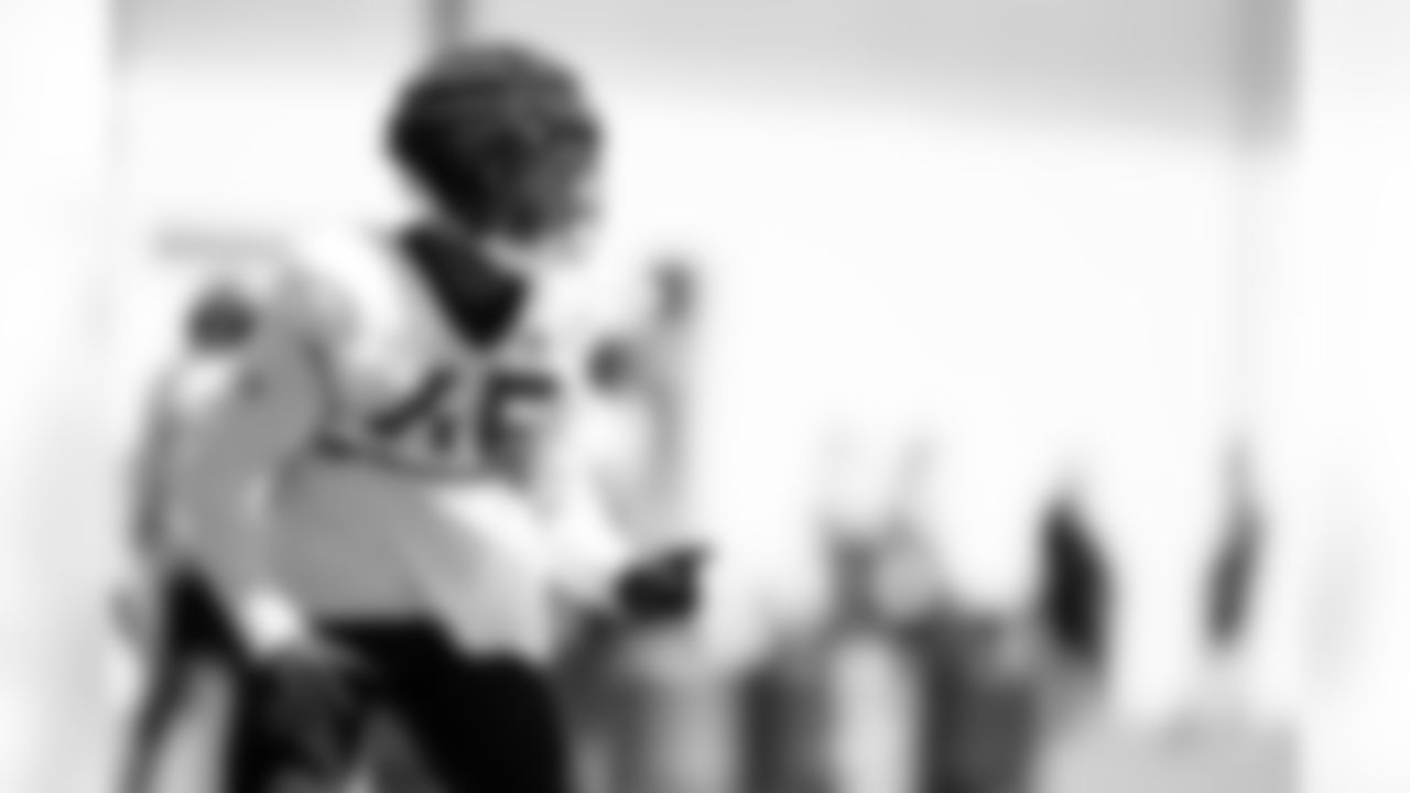 OLB K'Lavon Chaisson (45)