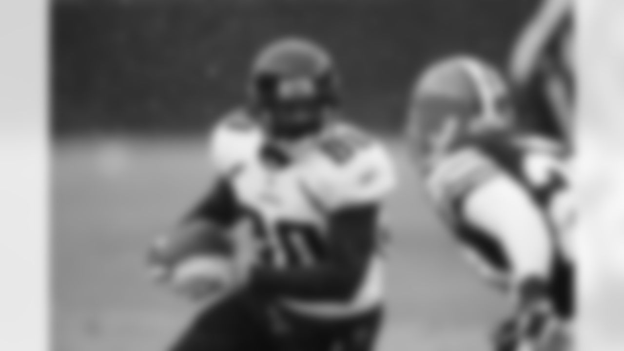 80 Mike Thomas