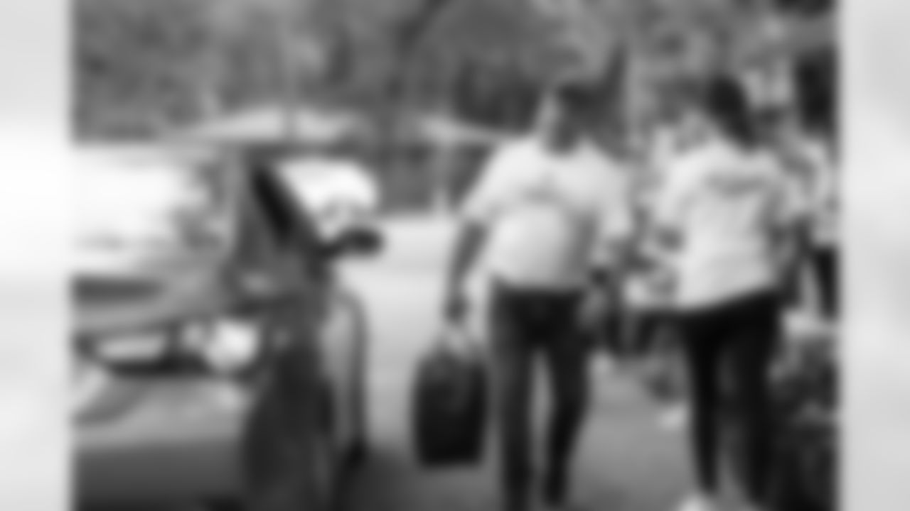 2022_0917_HHMFoodDistribution_040