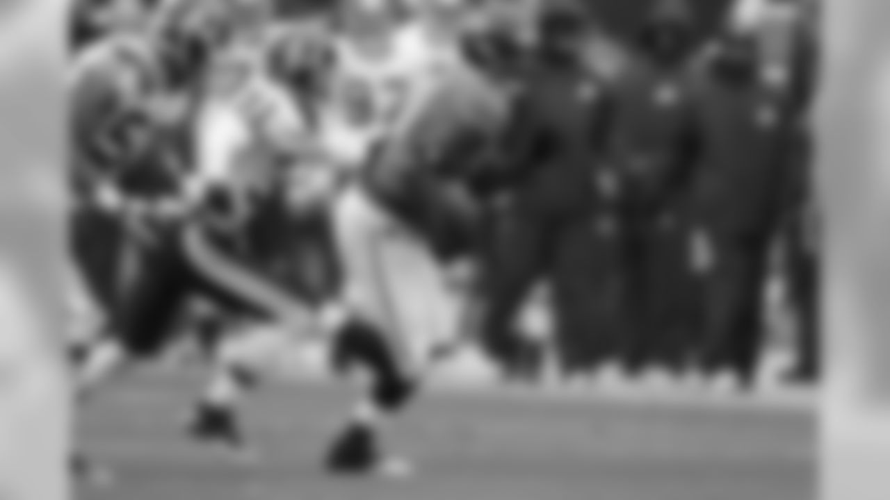 11 Mike Sims-Walker