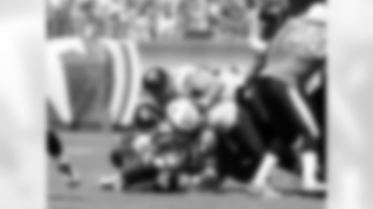 54 Mike Peterson, #92 Rob Meier