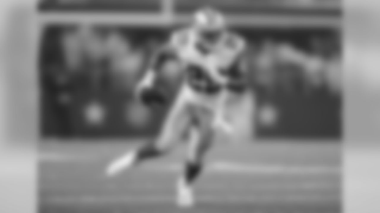 Murray has been the best back in the NFL this season, and it's not even close. Murray opened the season by rushing for over 100-yards in his first eight games, breaking Jim Brown's 56 year record of seven consecutive games over 100-yards rushing to open up a season. Murray, 1,133-yards rushing, is on pace to eclipse the 2,000-yard mark this season.