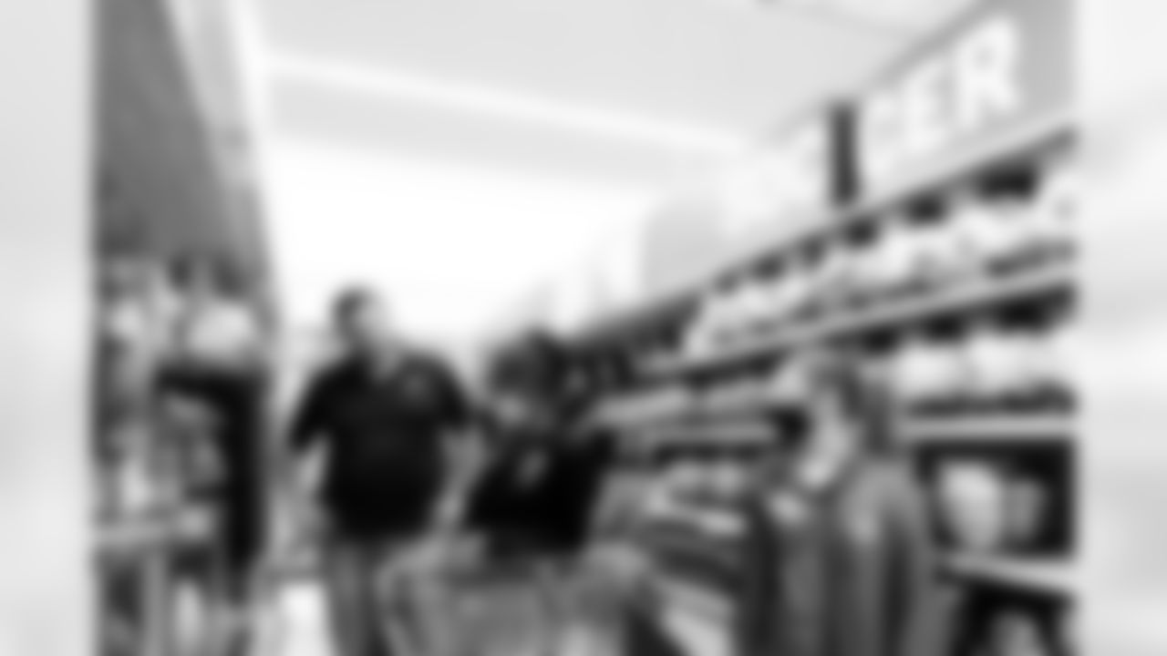Tony Boselli and The Boselli Foundation partner with Academy Sports & Outdoors to gift Matthew Gilbert Middle School a surprise shopping spree for for their soccer program.