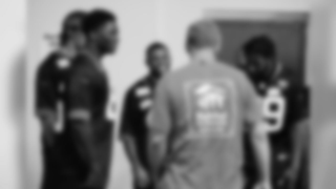 Jacksonville Jaguars rookie players participate in an NFL100 initiative at HabiJax Tuesday June 18, 2019 in Jacksonville, Fl. (Rick Wilson/Jacksonville Jaguars)