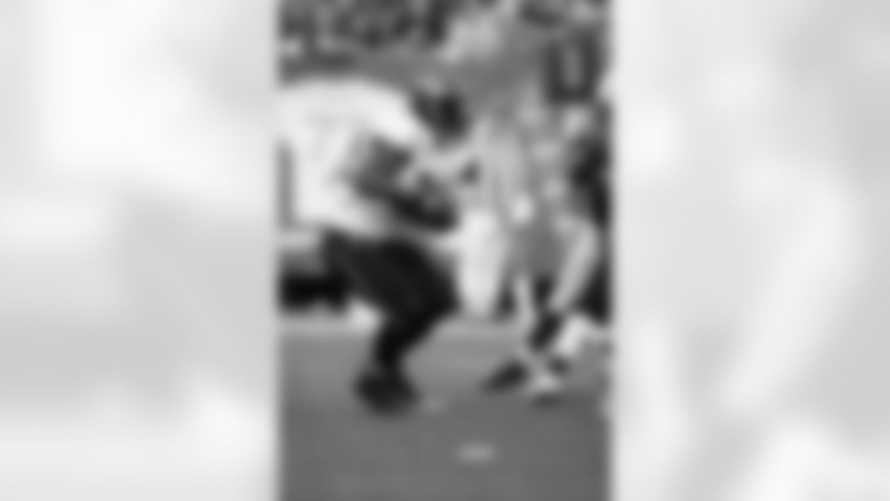 32 Maurice Jones-Drew