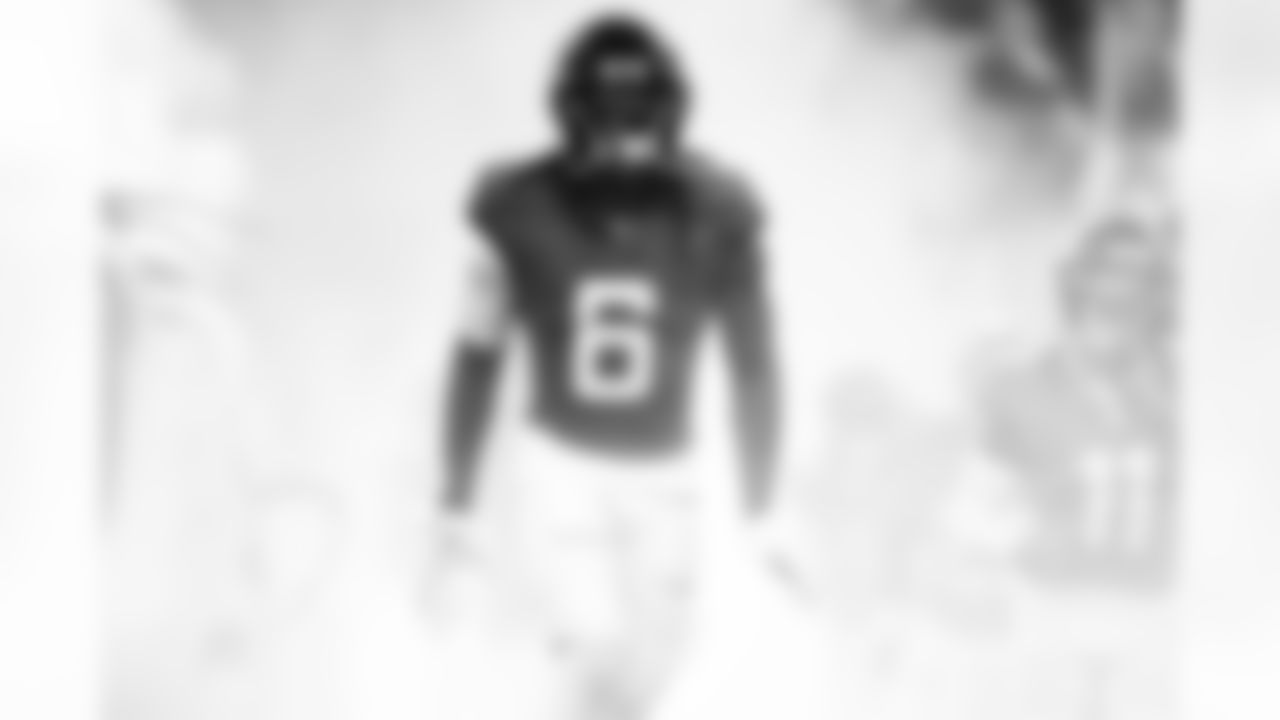 Jacksonville Jaguars vs. Miami Dolphins
CB Chris Claybrooks (6)