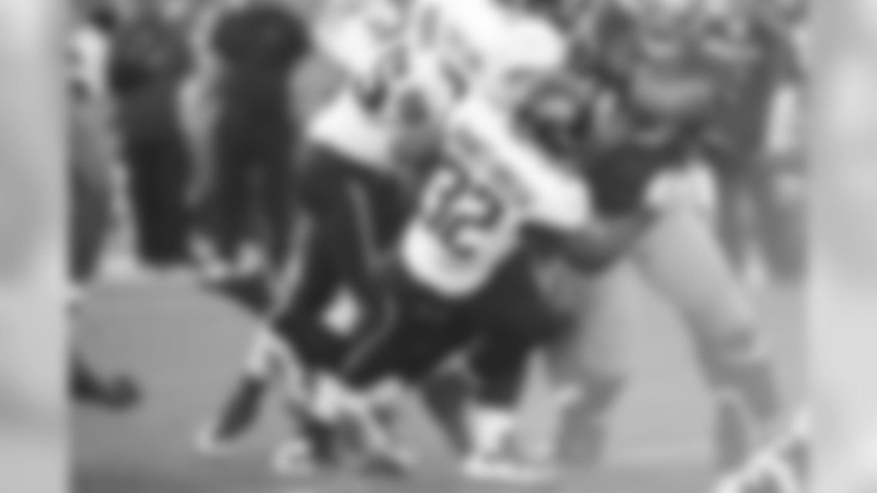 32 Maurice Jones-Drew