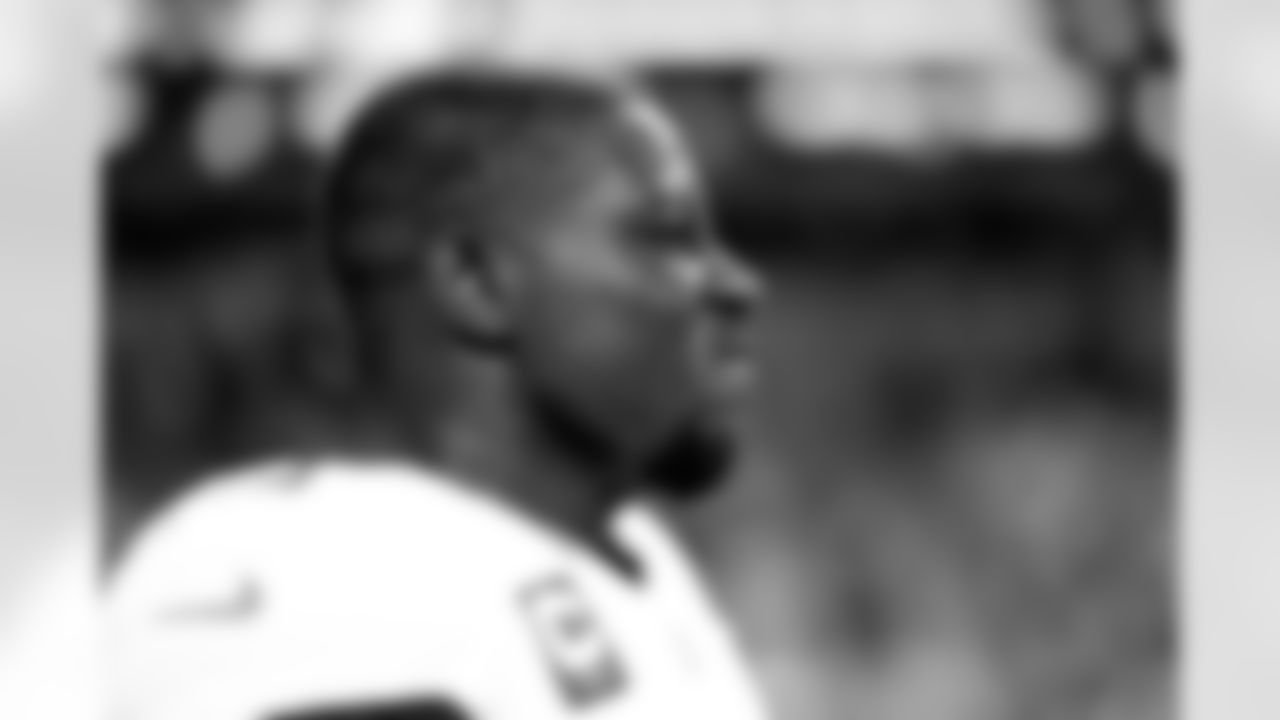Jacksonville Jaguars vs. Indianapolis Colts
LB Foyesade Oluokun (23)