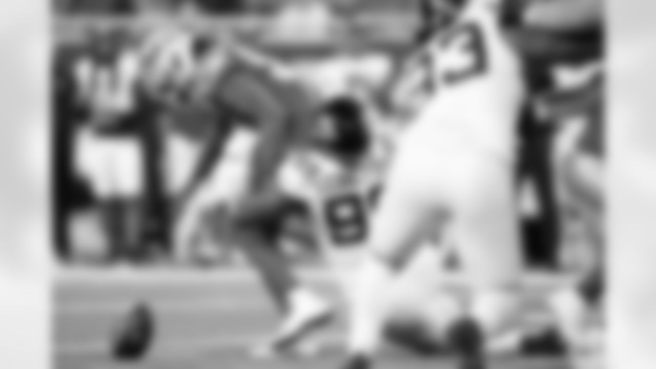 Jacksonville Jaguars vs. Detroit Lions
DL Jeremiah Ledbetter (99)