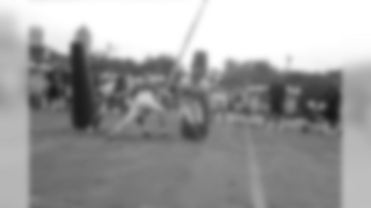 2009 Training Camp - Oklahoma Drill