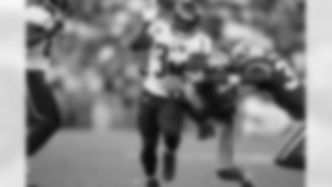 32 Maurice Jones-Drew