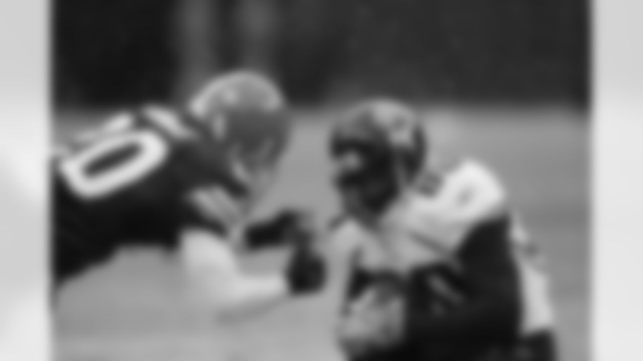 80 Mike Thomas